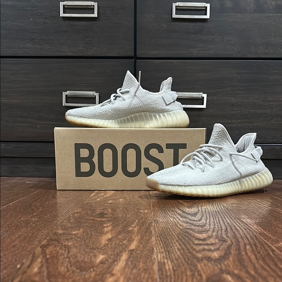 Adidas Yeezy Boost V2 “Sesame” Size 11